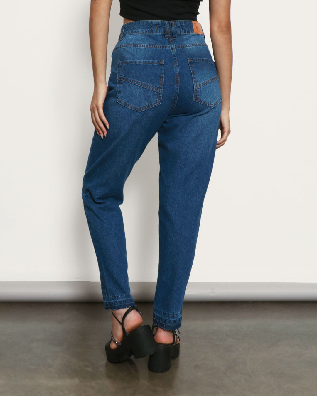 Calca-501352-Jns-Mom-Fem-Ad---Blue-Jeans-Medio
