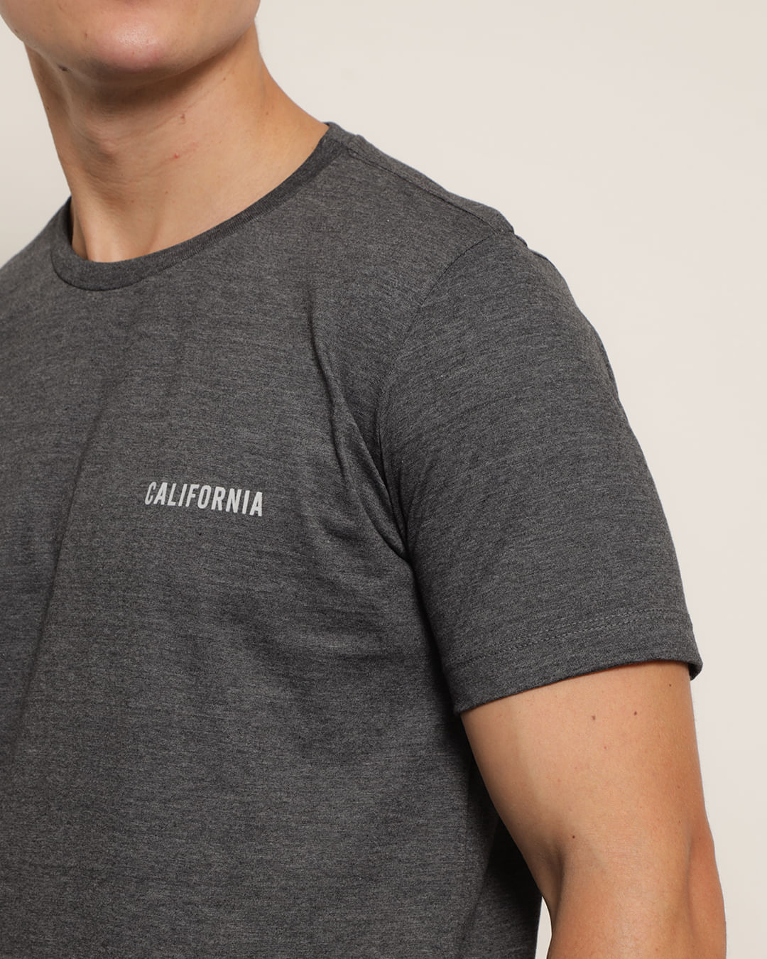 Cam-Mm-Pto-811790-Silk-Fc-Californ---Preto