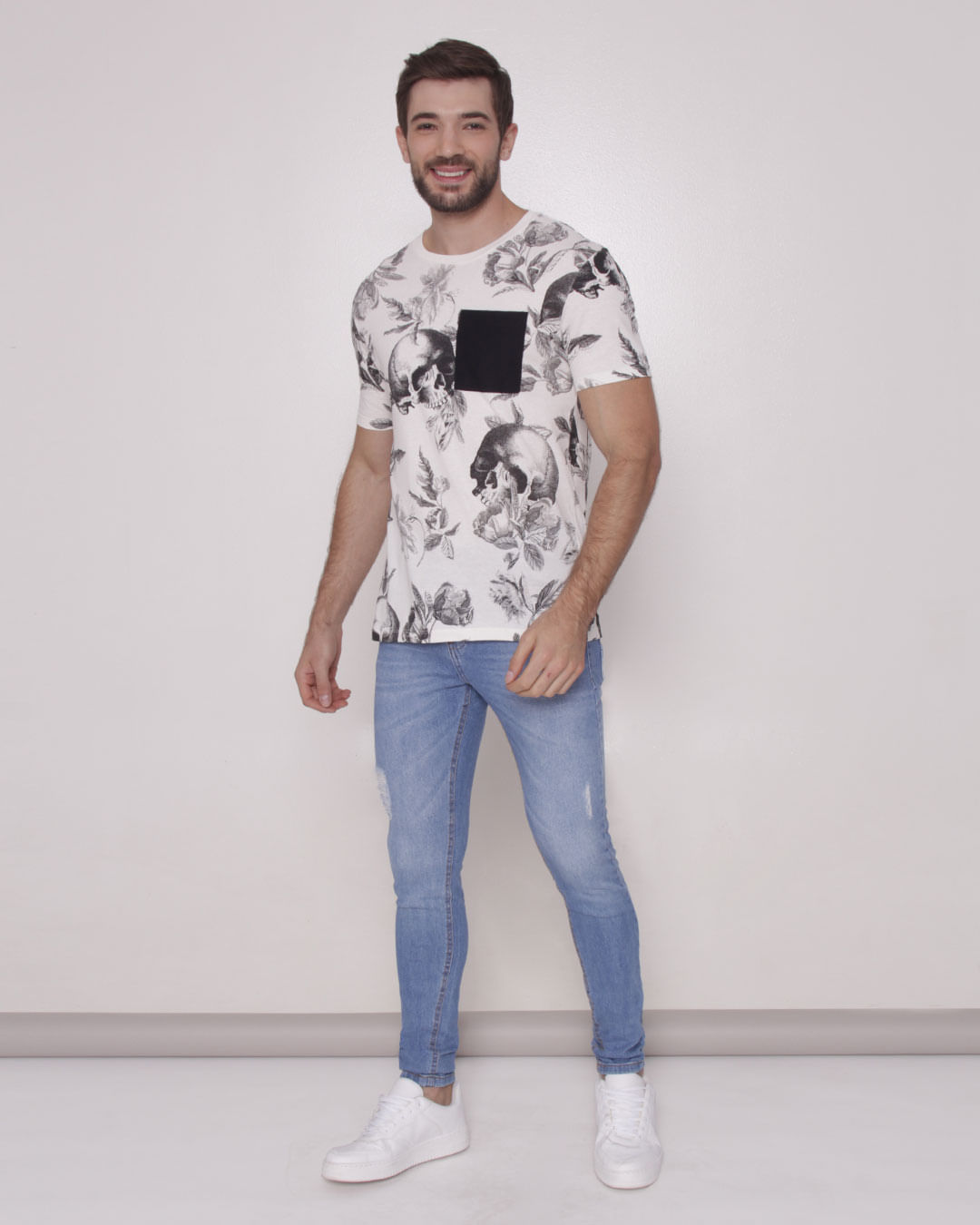 Camiseta-Cbolso-Floral-Caveira-2354-Pg---Off-White