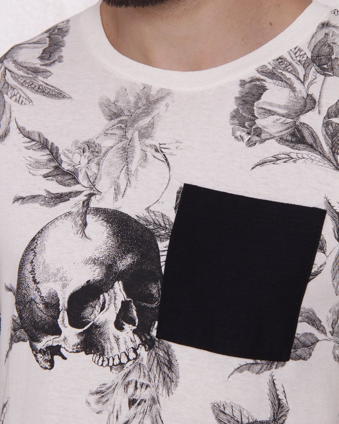 Camiseta-Cbolso-Floral-Caveira-2354-Pg---Off-White