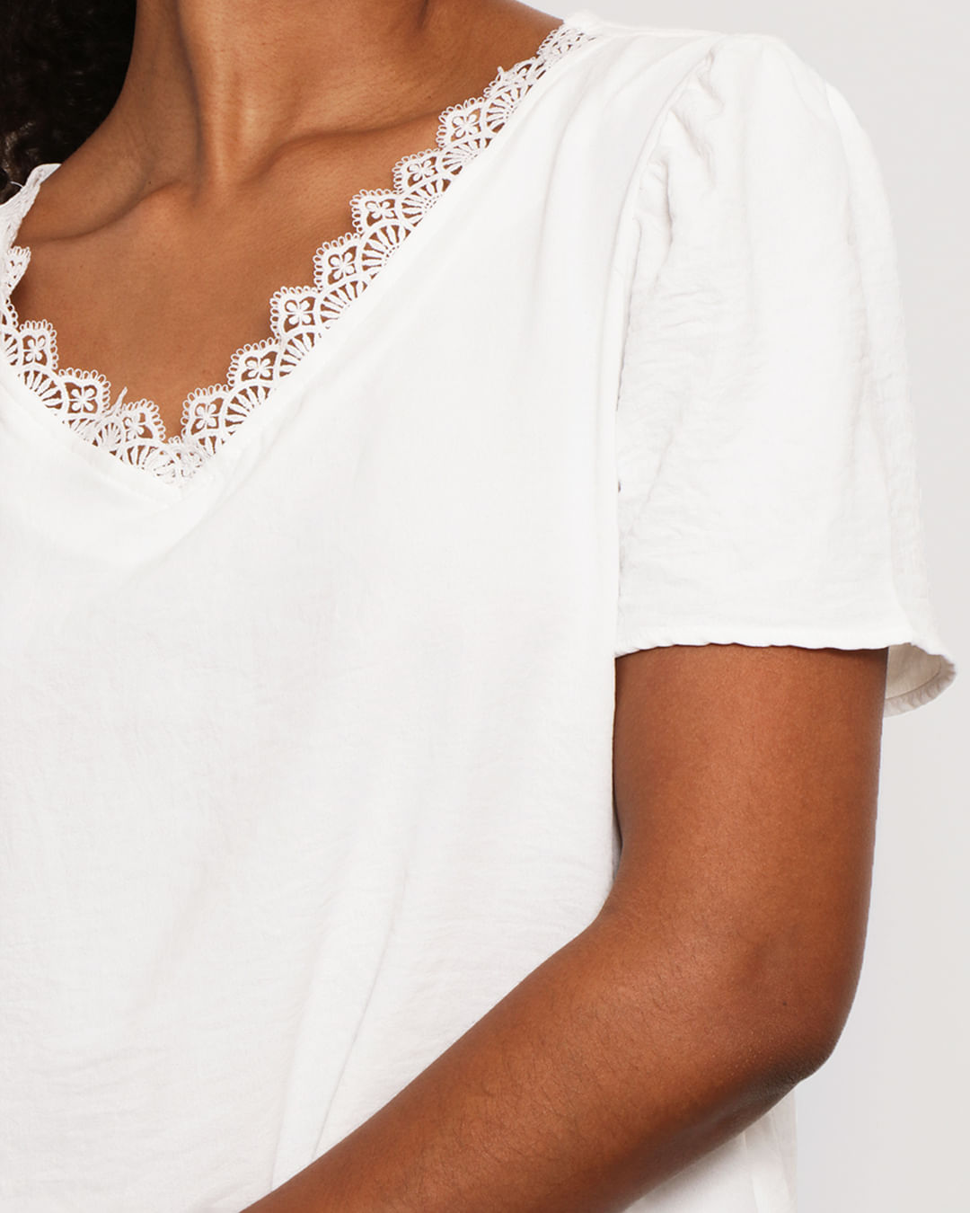 Blusa-2977-Cey-C-Renda-Decote---Off-White