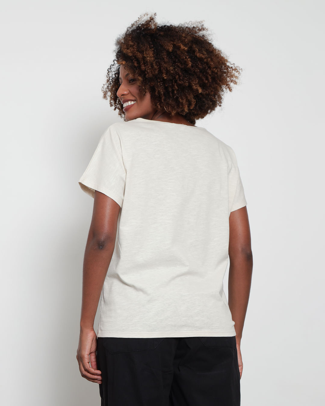 Blusa-Tt732-Decote-V-C-Aviamento-Rustic---Bege-Claro