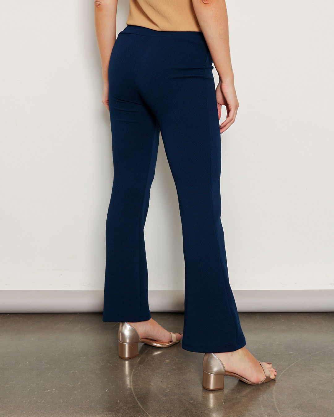 Calca-167-Flare-Mcrepe-Marinho---Marinho