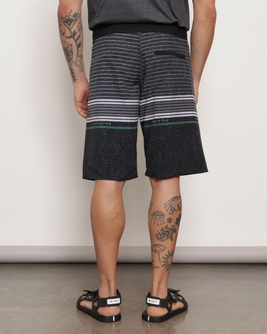 Berm-Agua-Masc-17660243---Preto-Listrado