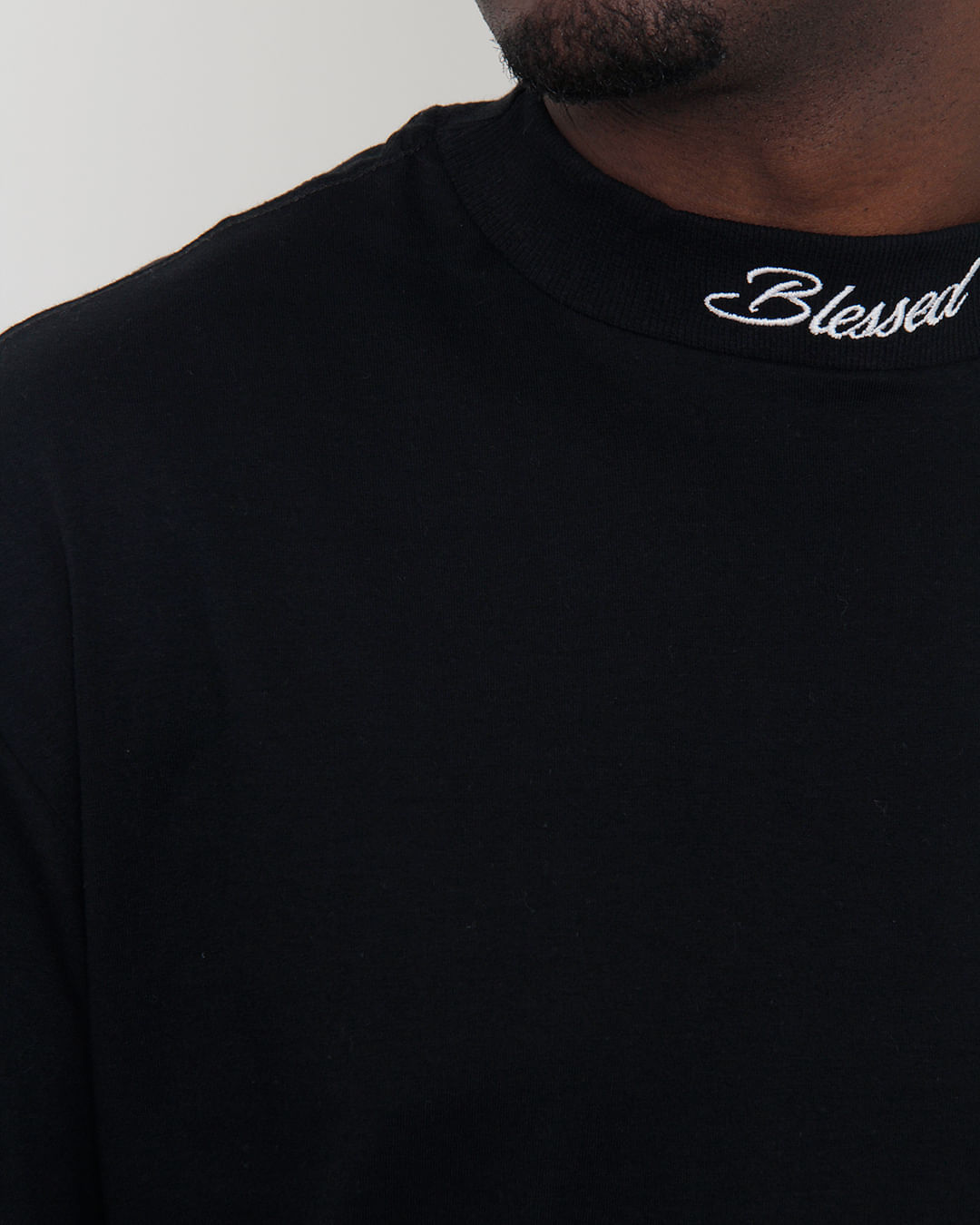 Camiseta-Diferenciada-Gola-Alta-29614---Preto