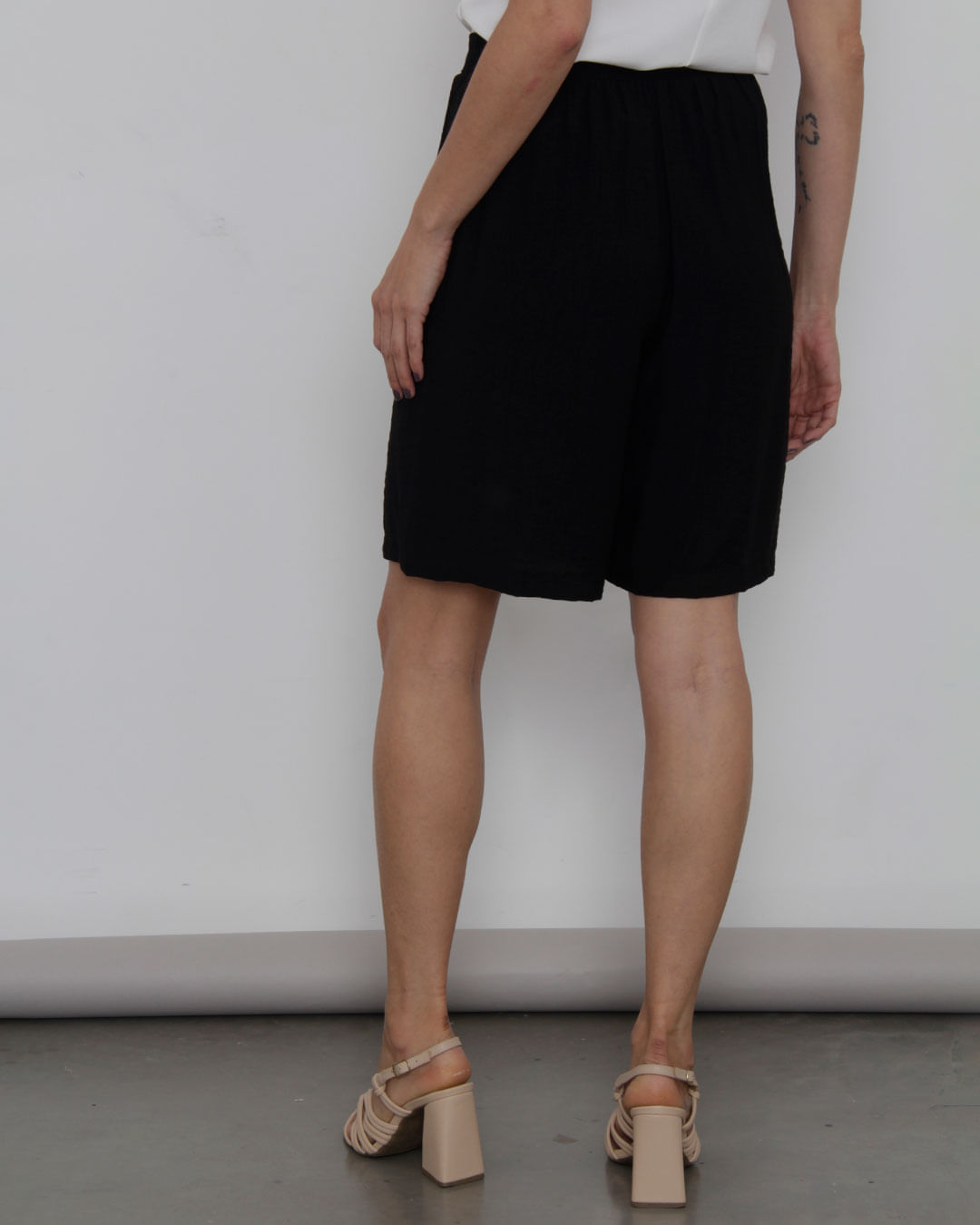 Short-230830-C-Amarracao-Spanish---Preto