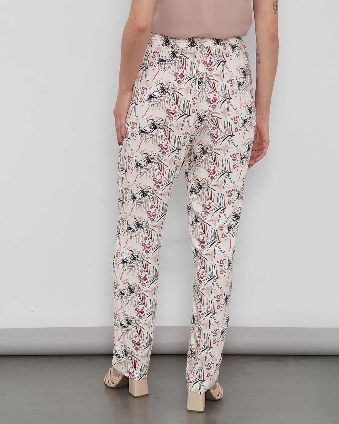 Calca-230684-Tp-Pregas-Estampada---Off-White