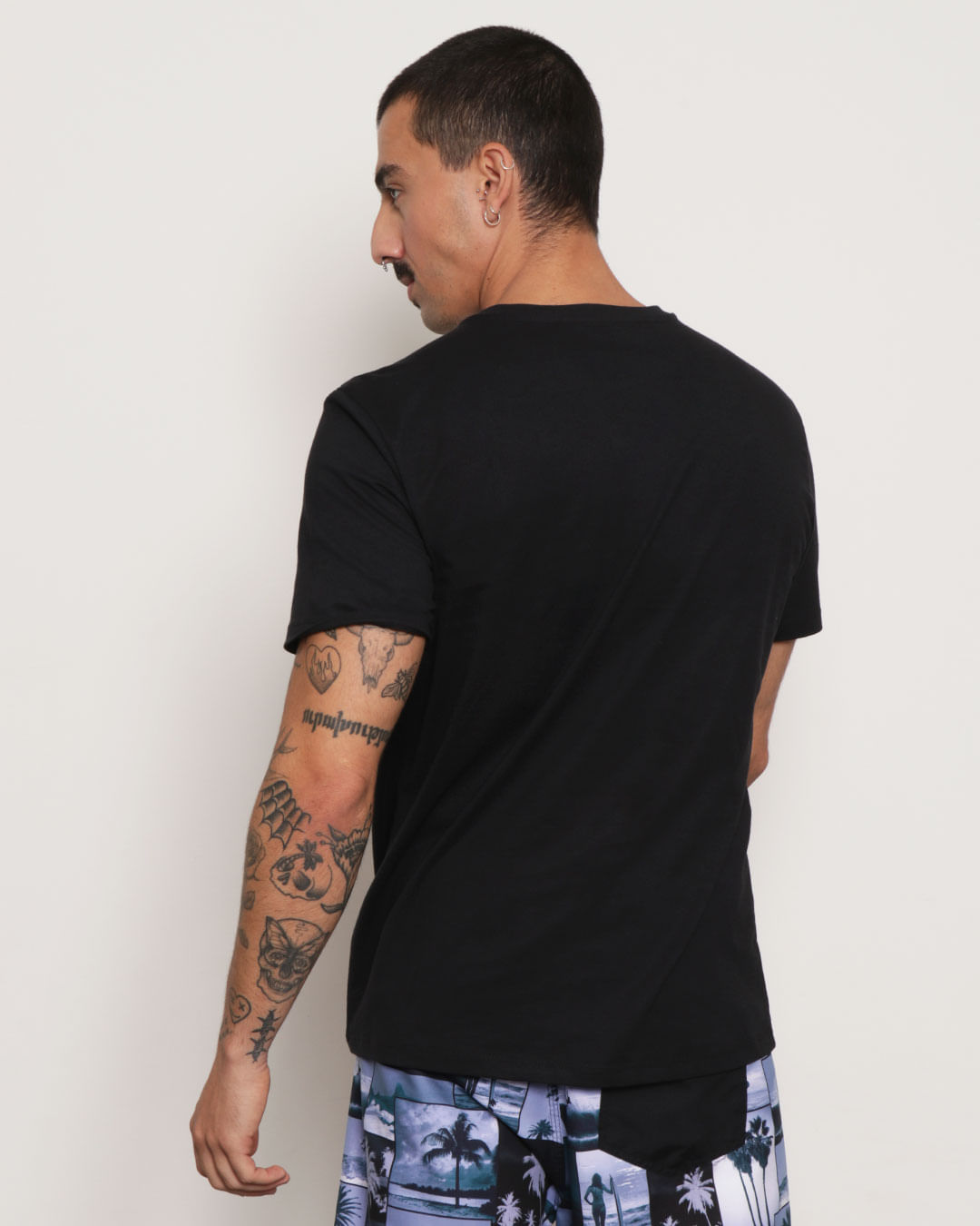 Cam-Mm-Pto-0400612-Silk-Prancha---Preto