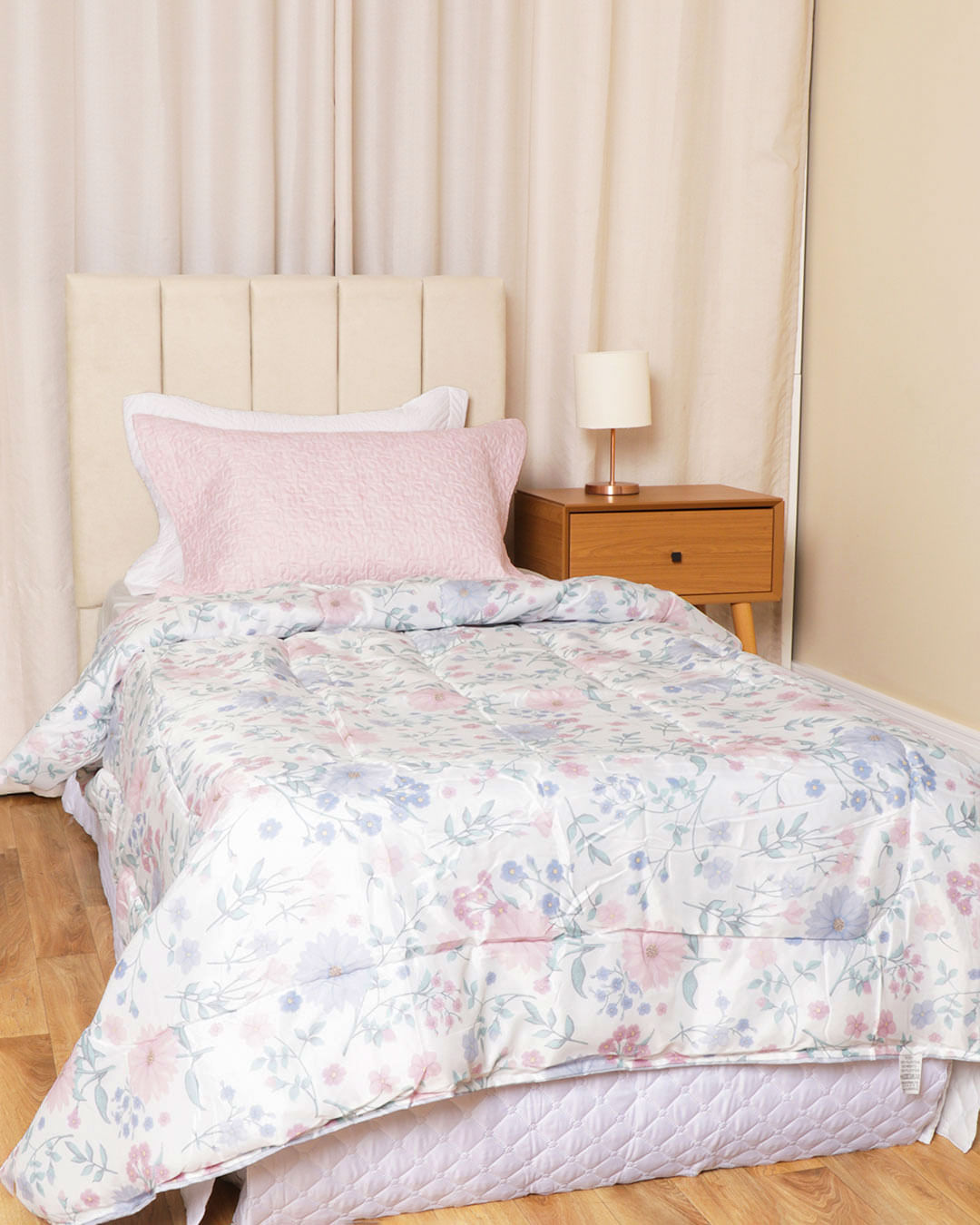 Edredom-Df-Solteiro-Lucia-Flor-Lilas---1---Branco-Floral