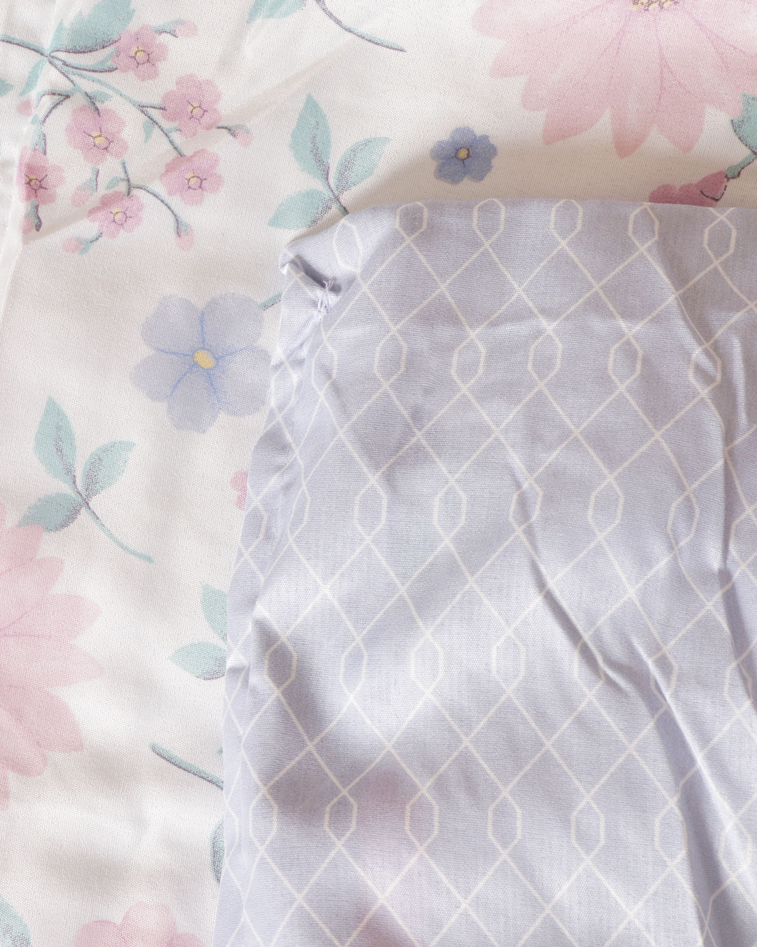 Edredom-Df-Solteiro-Lucia-Flor-Lilas---1---Branco-Floral