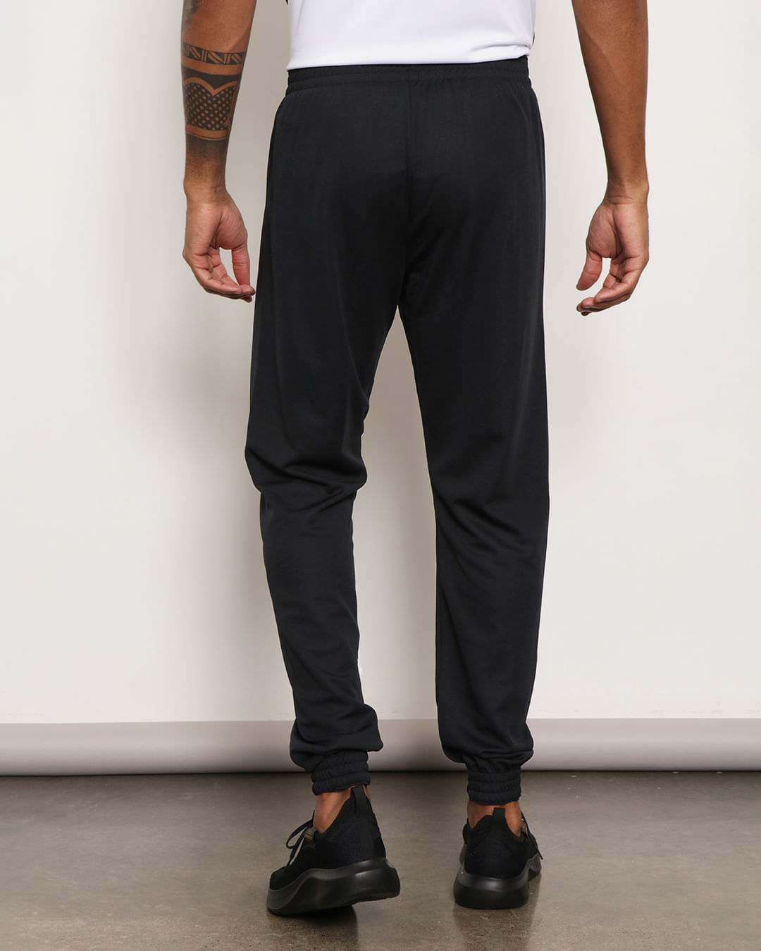 Cal-Jog-Dry-Furadinho-Cos-Cont00053---Preto