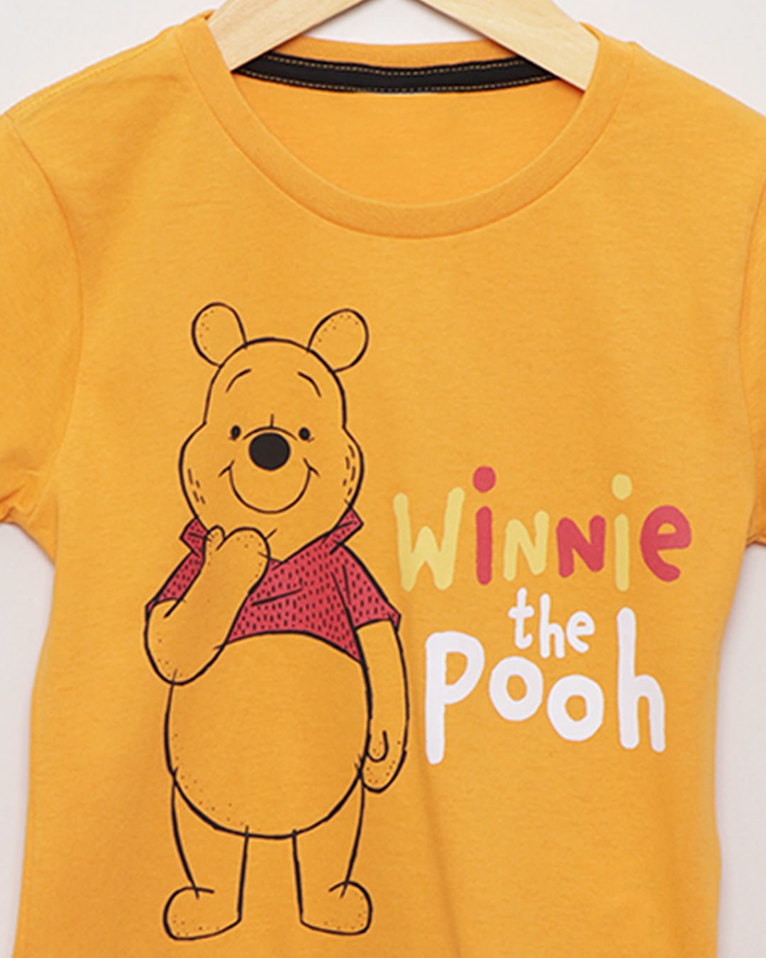 Camiseta-Mc-Ch34452-Pooh-Masc-13---Mostarda--Medio