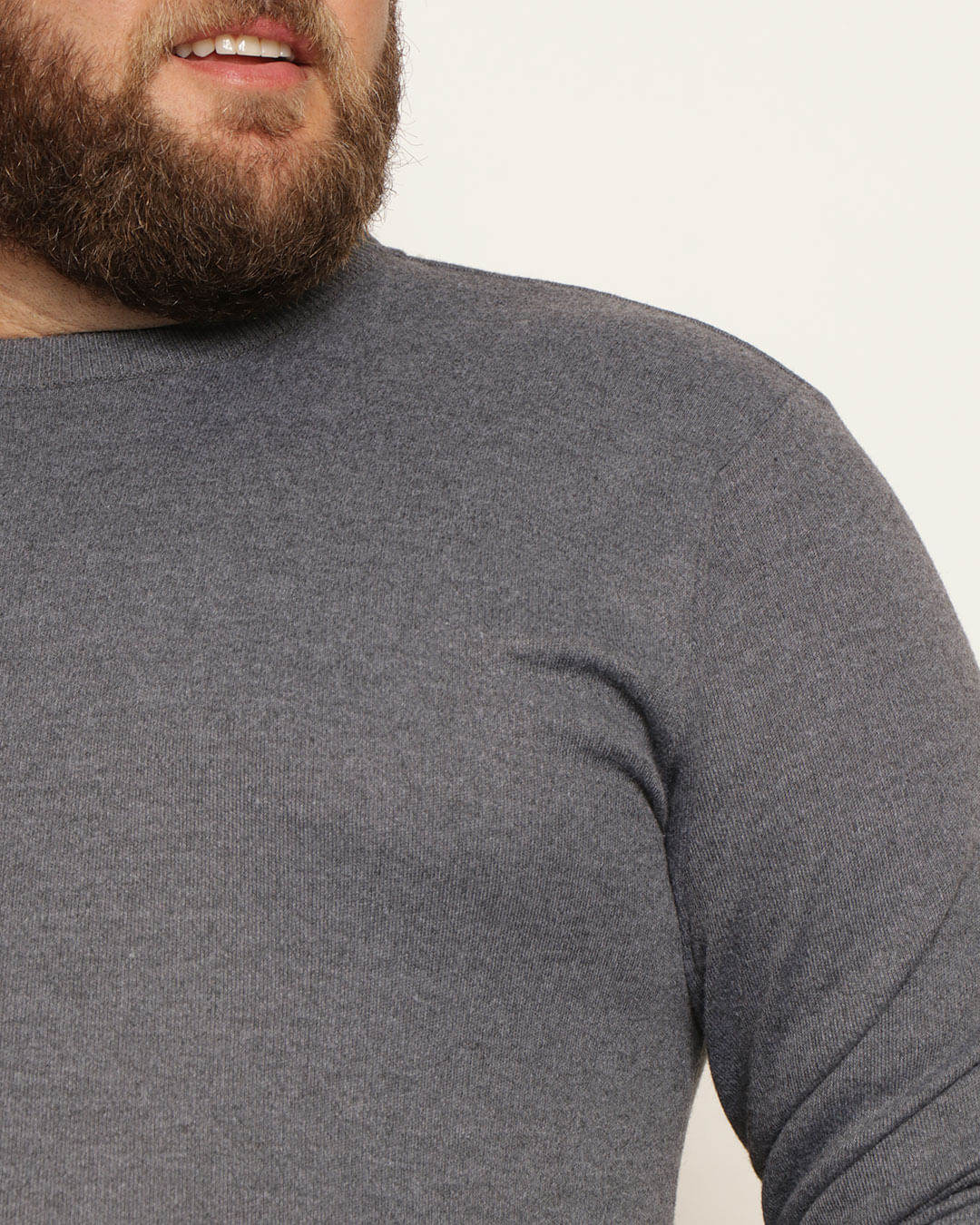 Tricot-Liso-Rep-081-Gola-C-Chumbo-Msc--P---Cinza-Escuro