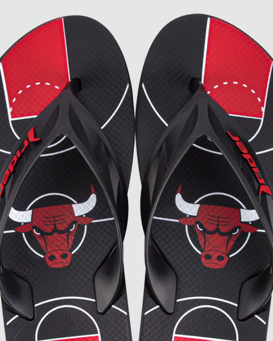 Chi-Mas-12259-Ar544-Pto-Bulls---Preto