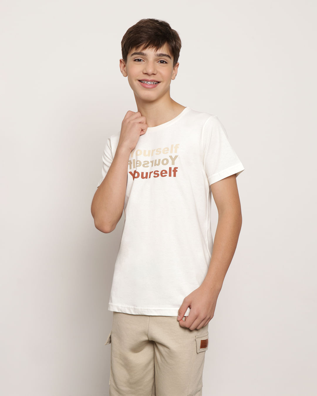 Camiseta-T243037-Mc-M-1016-Retro---Off-White