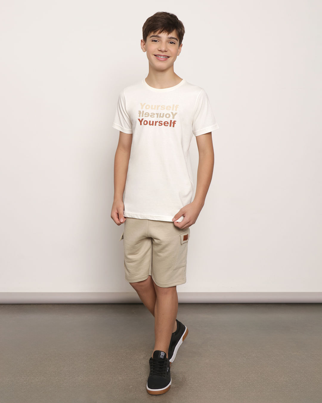 Camiseta-T243037-Mc-M-1016-Retro---Off-White