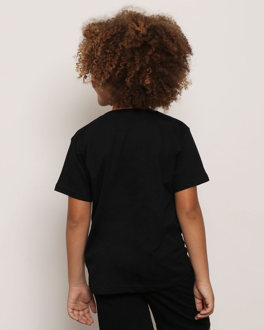 Camiseta-Ch30726-Mc-M410-Aveng---Preto