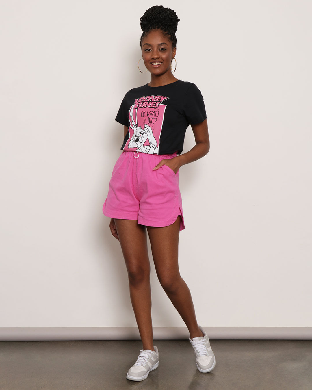 Camiseta-F2118-Pto-Pgg-Pernalonga-P08---Preto