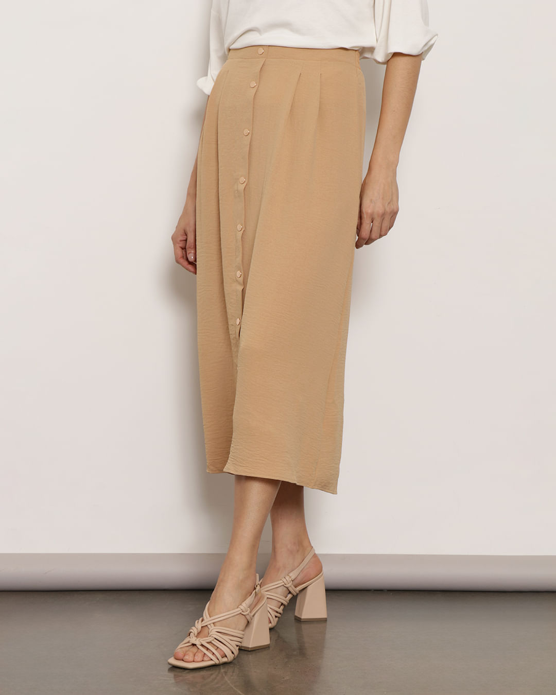 Saia-230713-Mid-C-Botoes---Bege-Medio