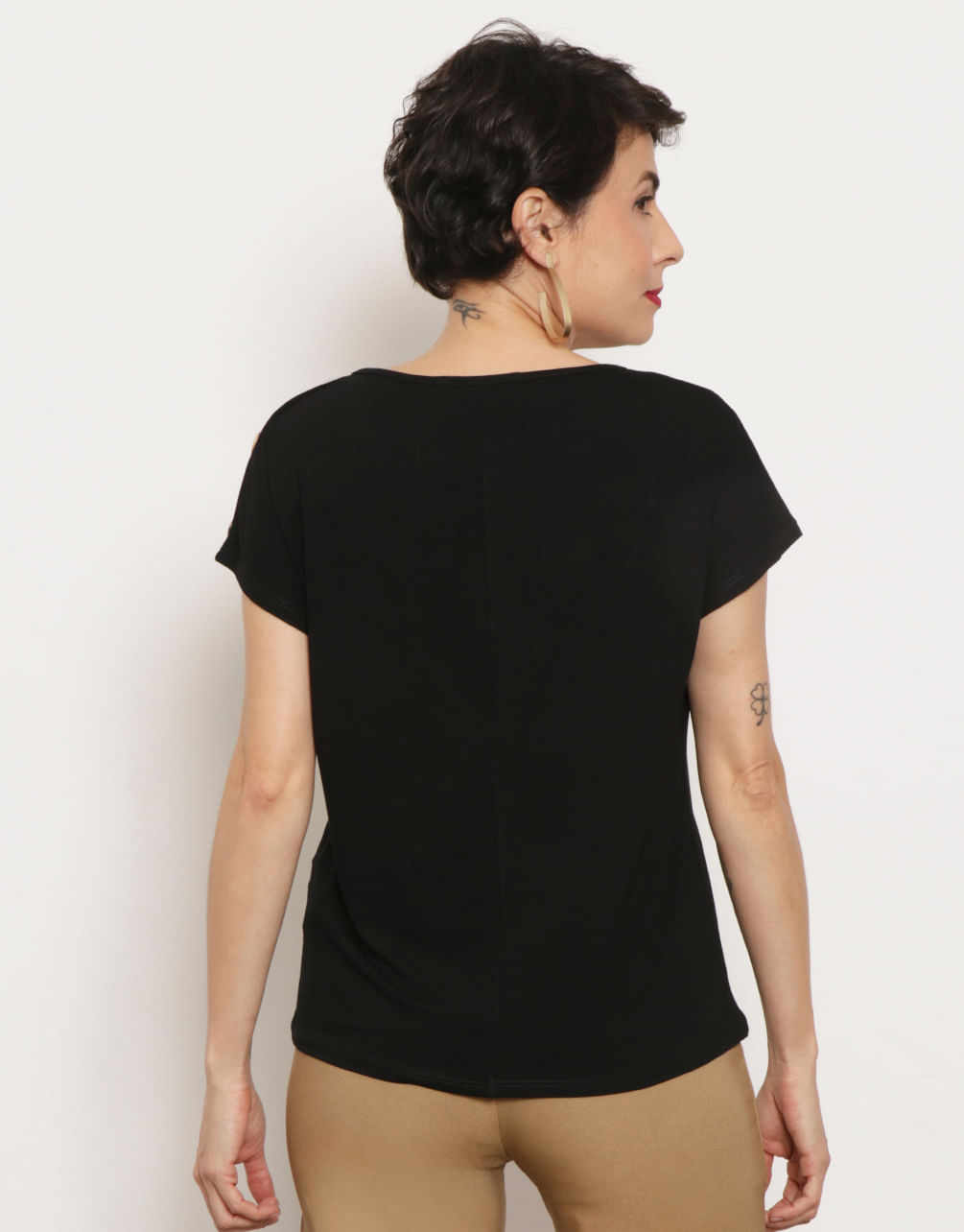 Blusa-Vs214-Botoes-Manga---Preto