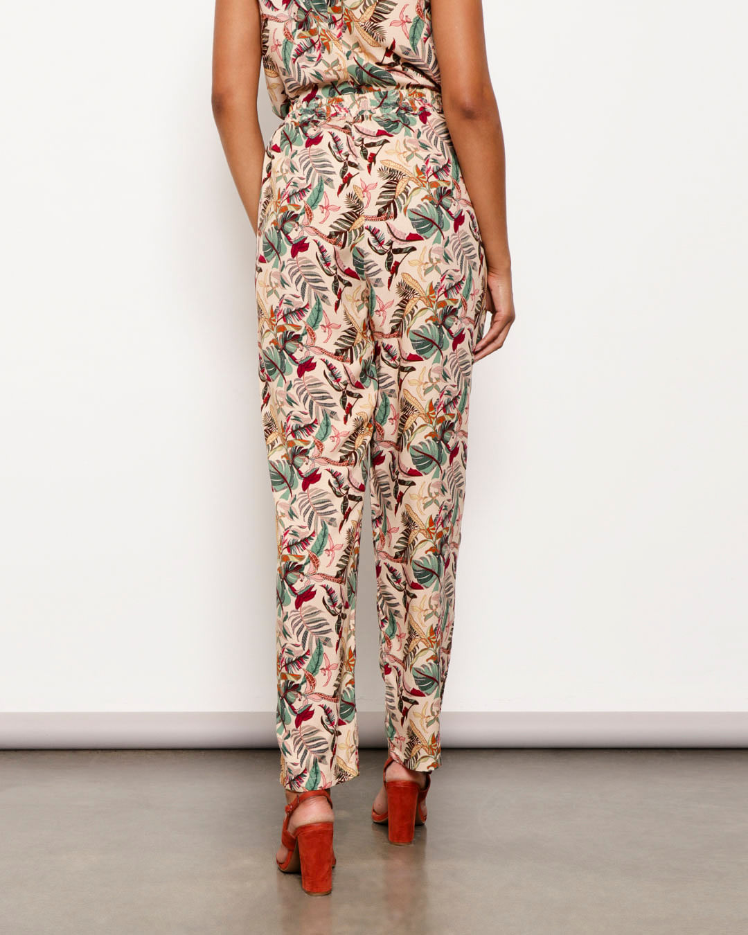 Calca-430192-Tec-Plano-Estamplisa---Bege-Floral