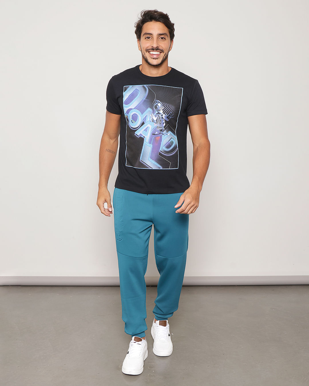 Cami-Trd121085-Donald-Disney-100-Pgg---Preto