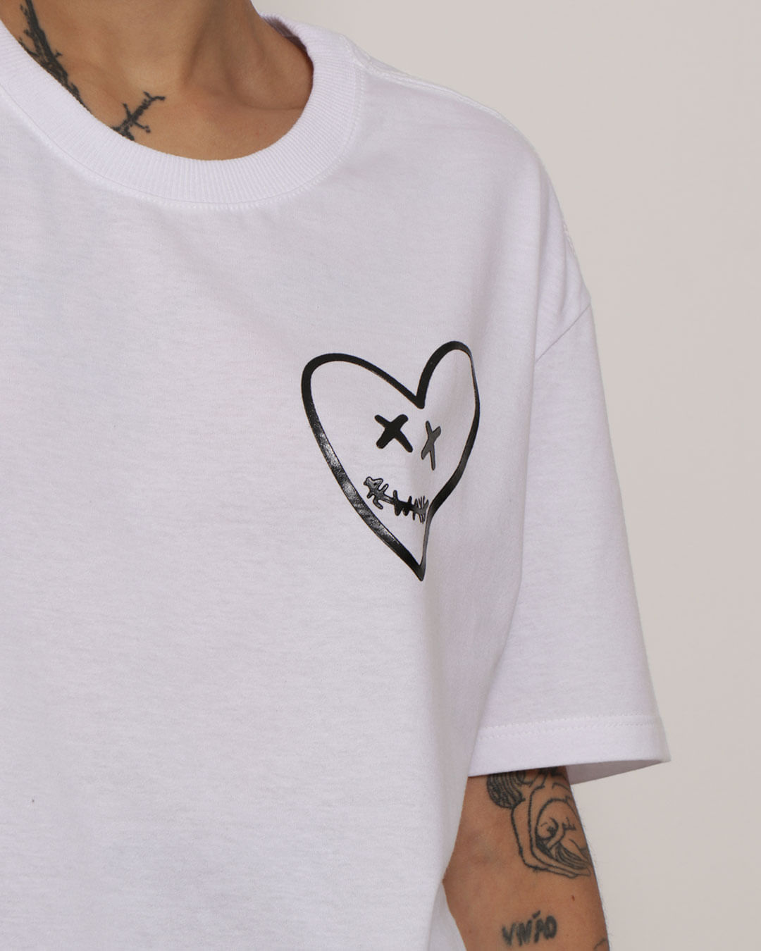 Camiseta-Mc-10125831-Over-Silk-Costas---Branco
