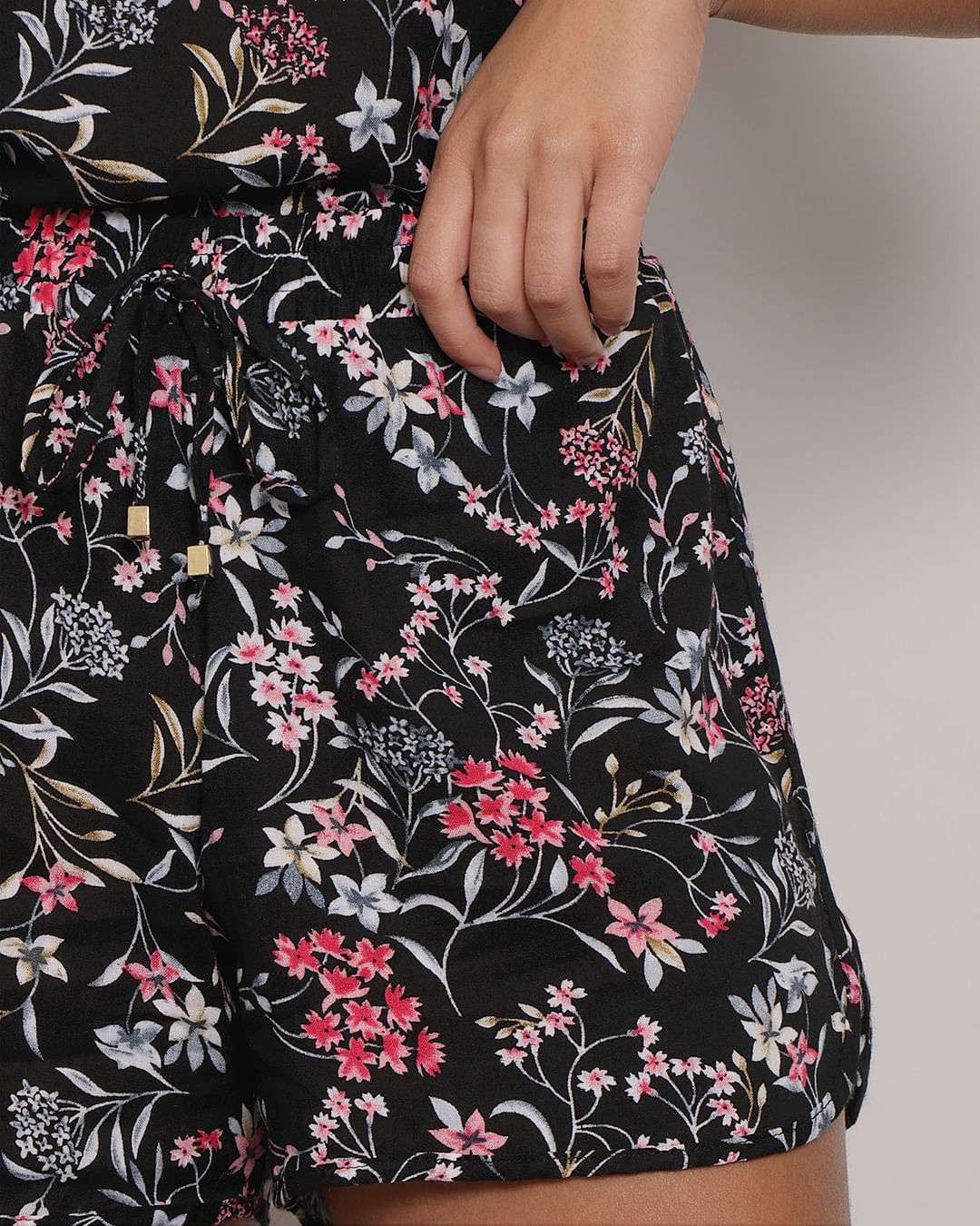 Short-Com-Vivo-214360---Preto-Geometrico