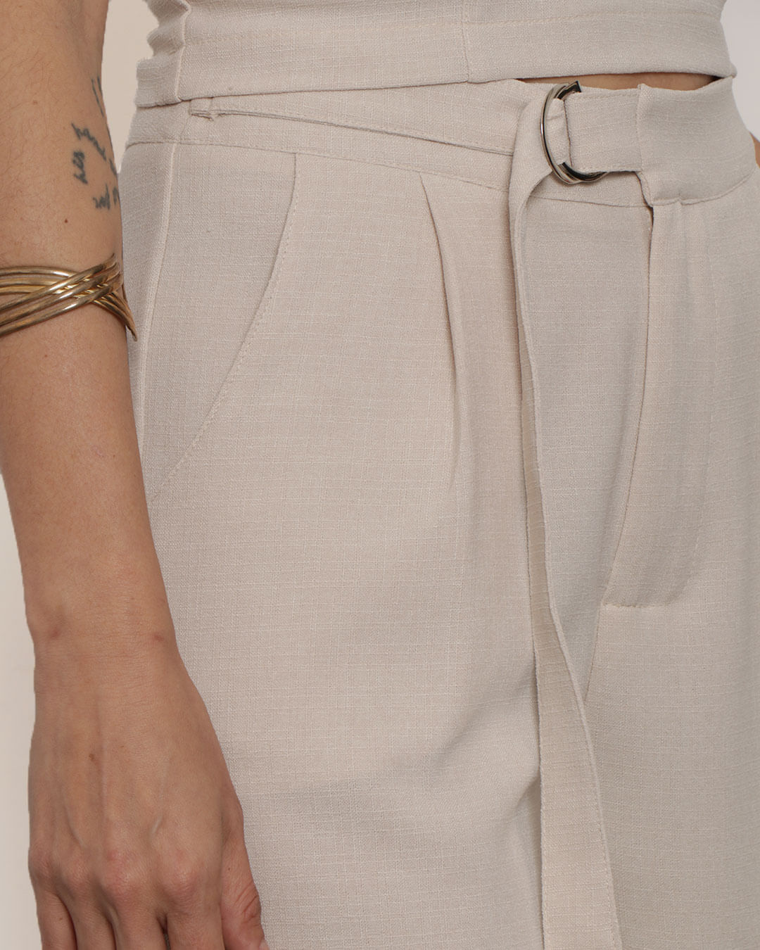 Short-5022--Fake-Linho-C-Pregas---Bege-Claro
