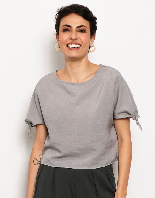Blusa Feminina Cropped Manga com Amarração Cinza GG