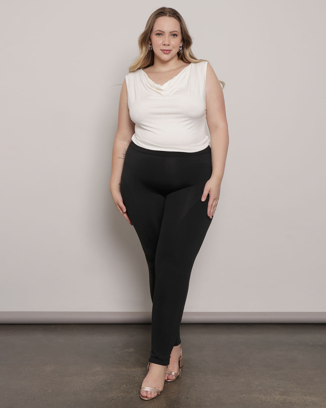 Regata-34114-Viscolycra-Lisa-Gola-Dega---Off-White