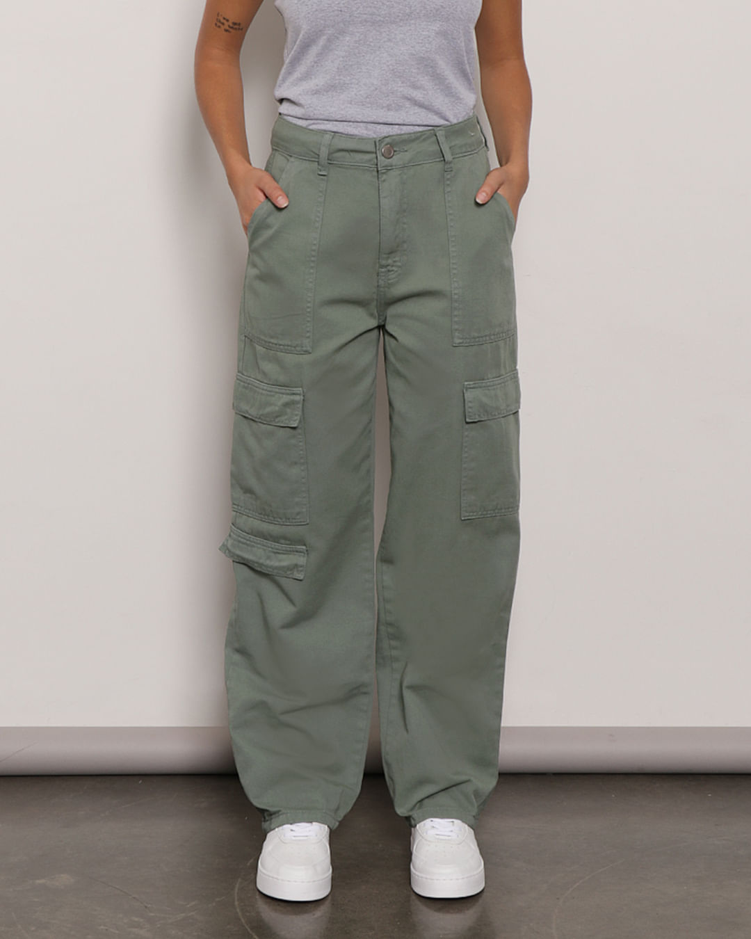 Calca-22602988-Srj-Reta-Bolso-Cargo-Fem---Verde-Claro