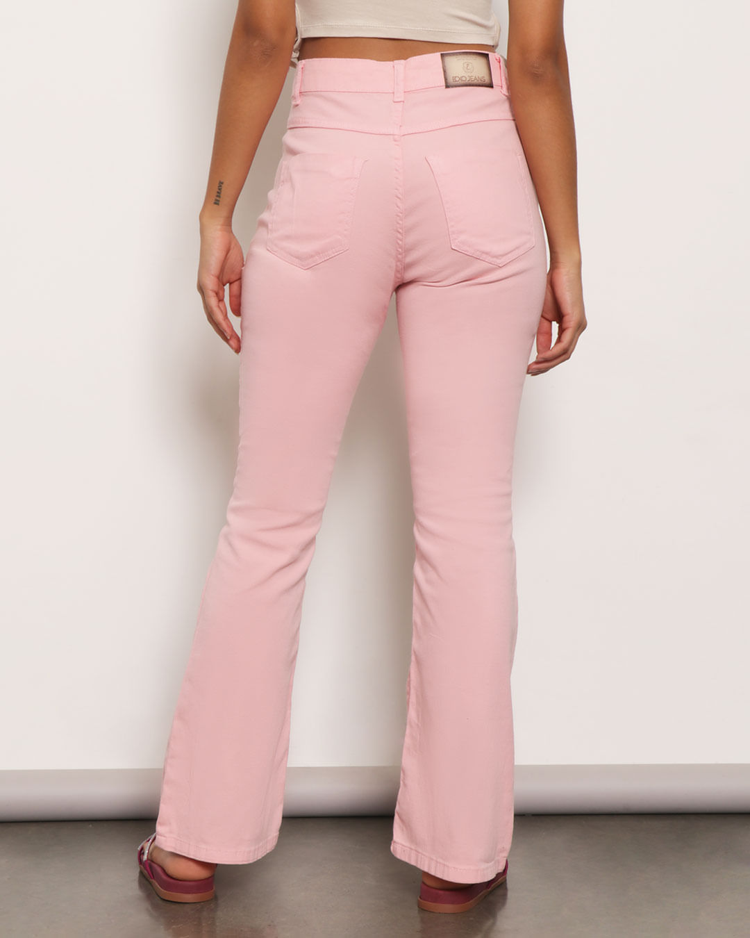 Calca-33720-Srj-Flare-Bolso-Front---Rosa-Claro