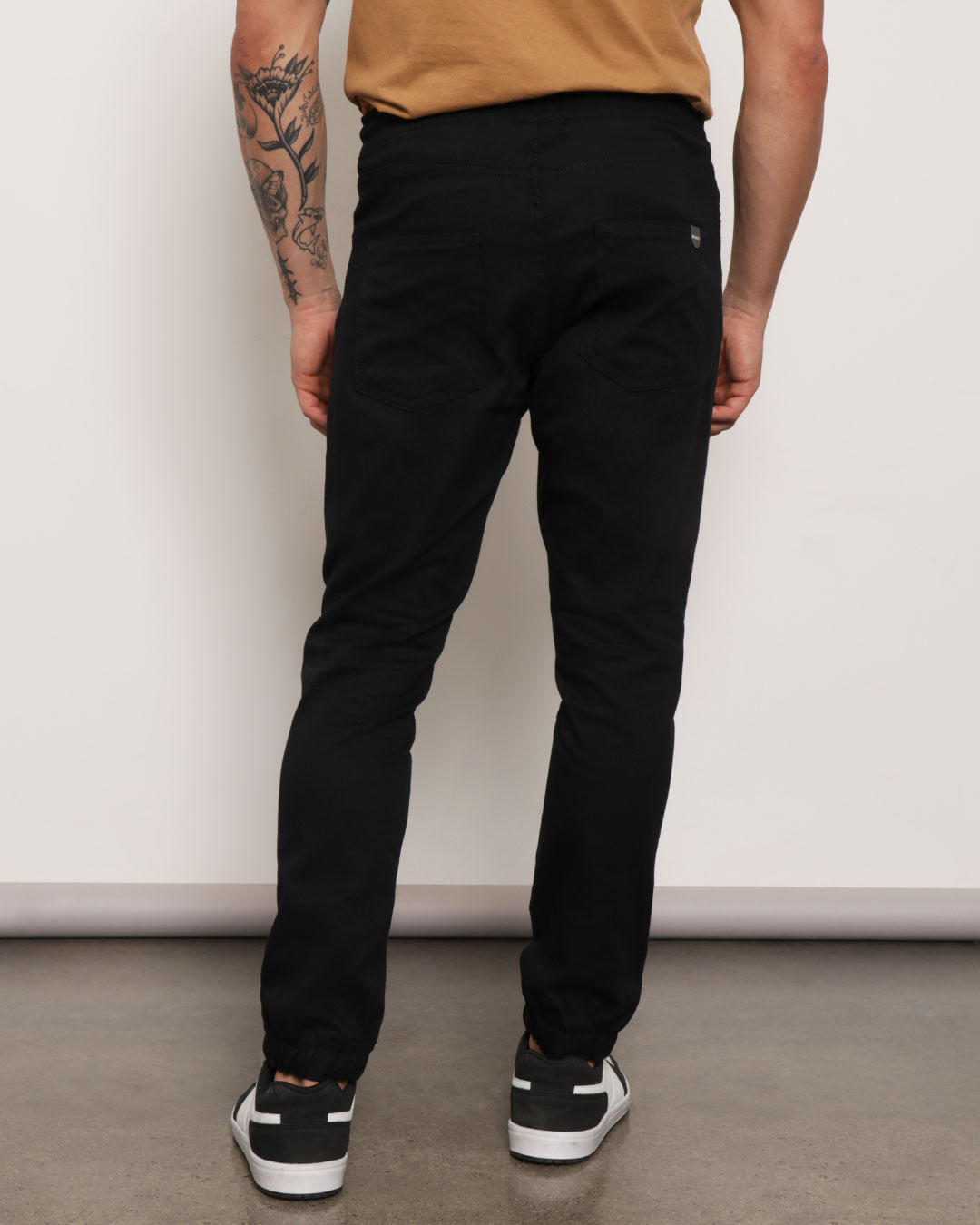 Calca-Sja-Jvm-Jgg-Pto-Mesa-Su---93864---Preto