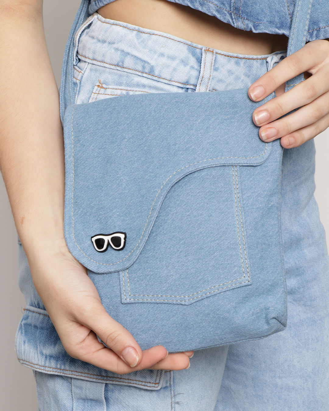 Bolsa-Jeans-Broche-Oculos---Blue-Jeans-Medio