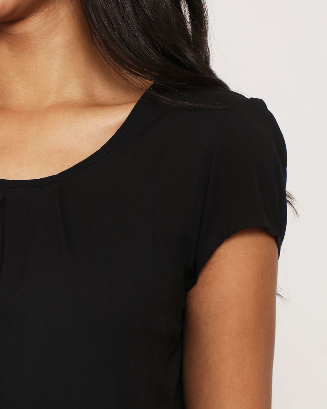 Blusa-3229-3t-Pregas-Frente-Mc---Preto