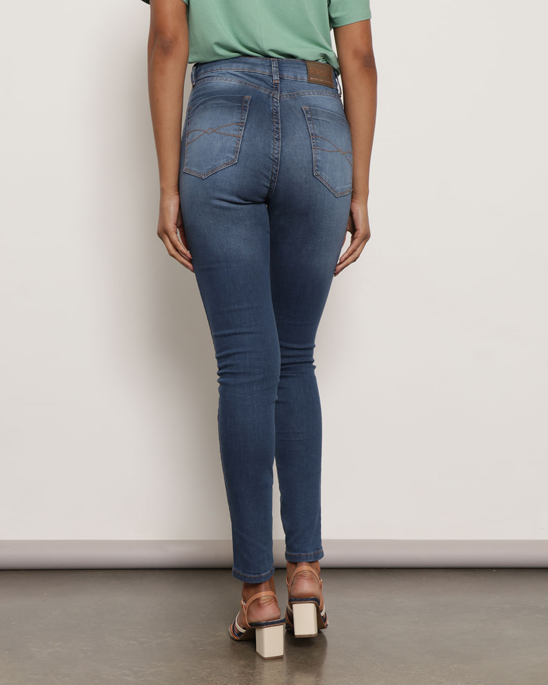 Calca-35513-Jns-Skn-Puidos-Fem-Ad---Blue-Jeans-Medio