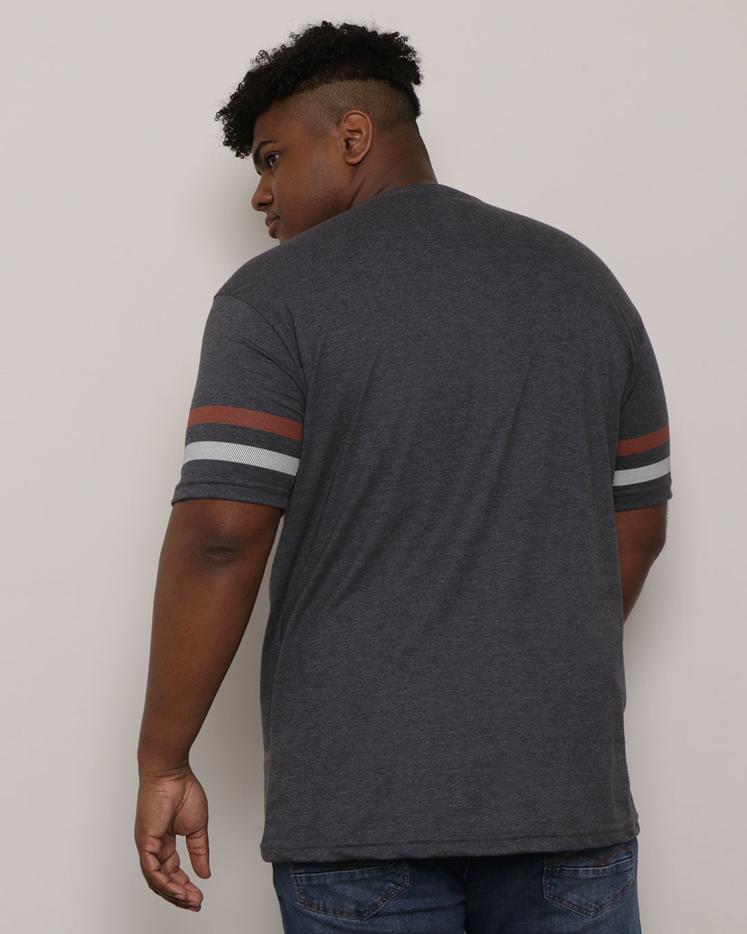 Camiseta-50011876-Gangster-M-Chumbo-Plus---Mescla-Medio