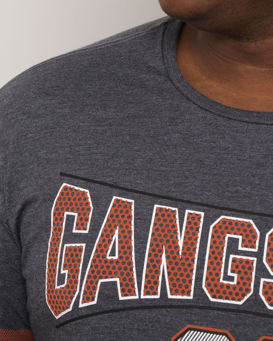 Camiseta-50011876-Gangster-M-Chumbo-Plus---Mescla-Medio
