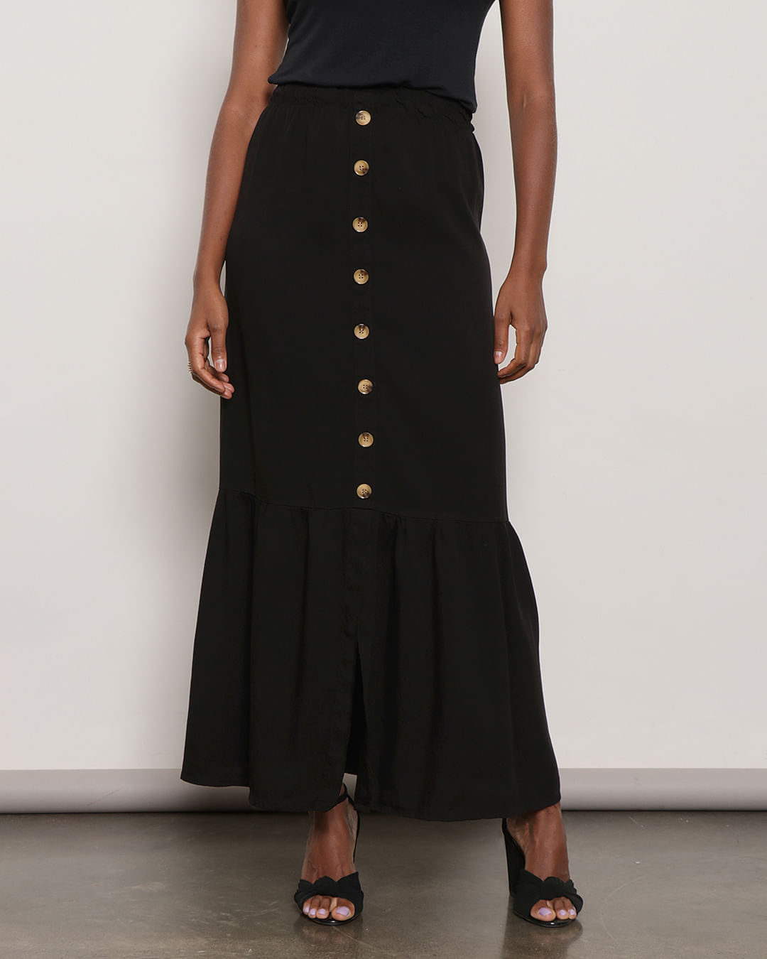 Saia-61401-Linh-Botoesfem-Ad---Preto