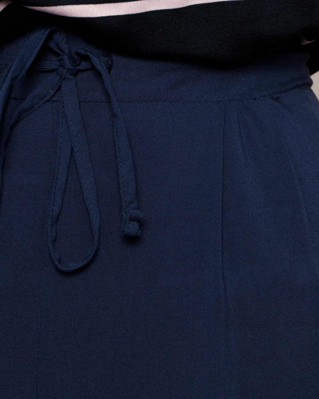 Calca-430127-Viscose-Lisa-C--Pregas---Marinho-Outros