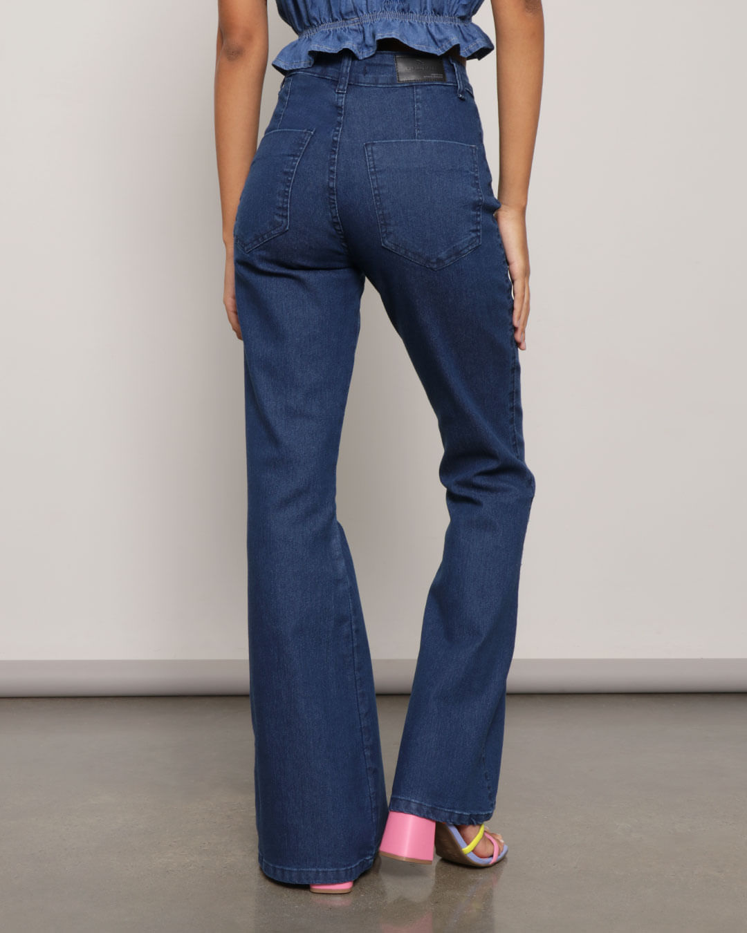 Calca-8250-Jns-Flare-Fem-Ad---Blue-Jeans-Medio