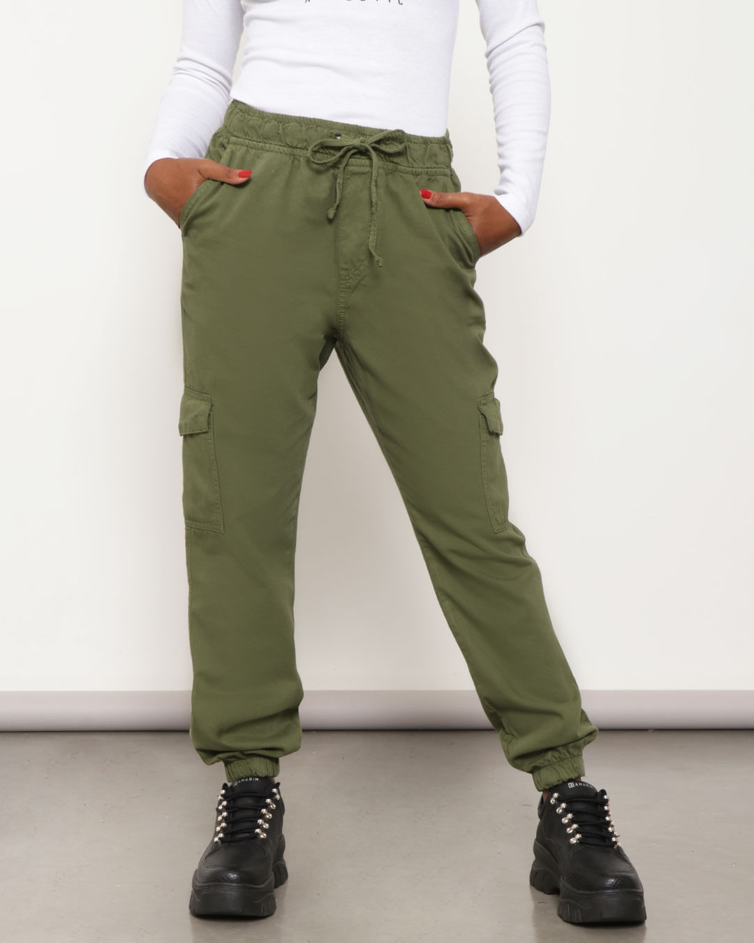 Calca-Sarja-Feminina-Jogger-Bolsos-Cargo-Verde