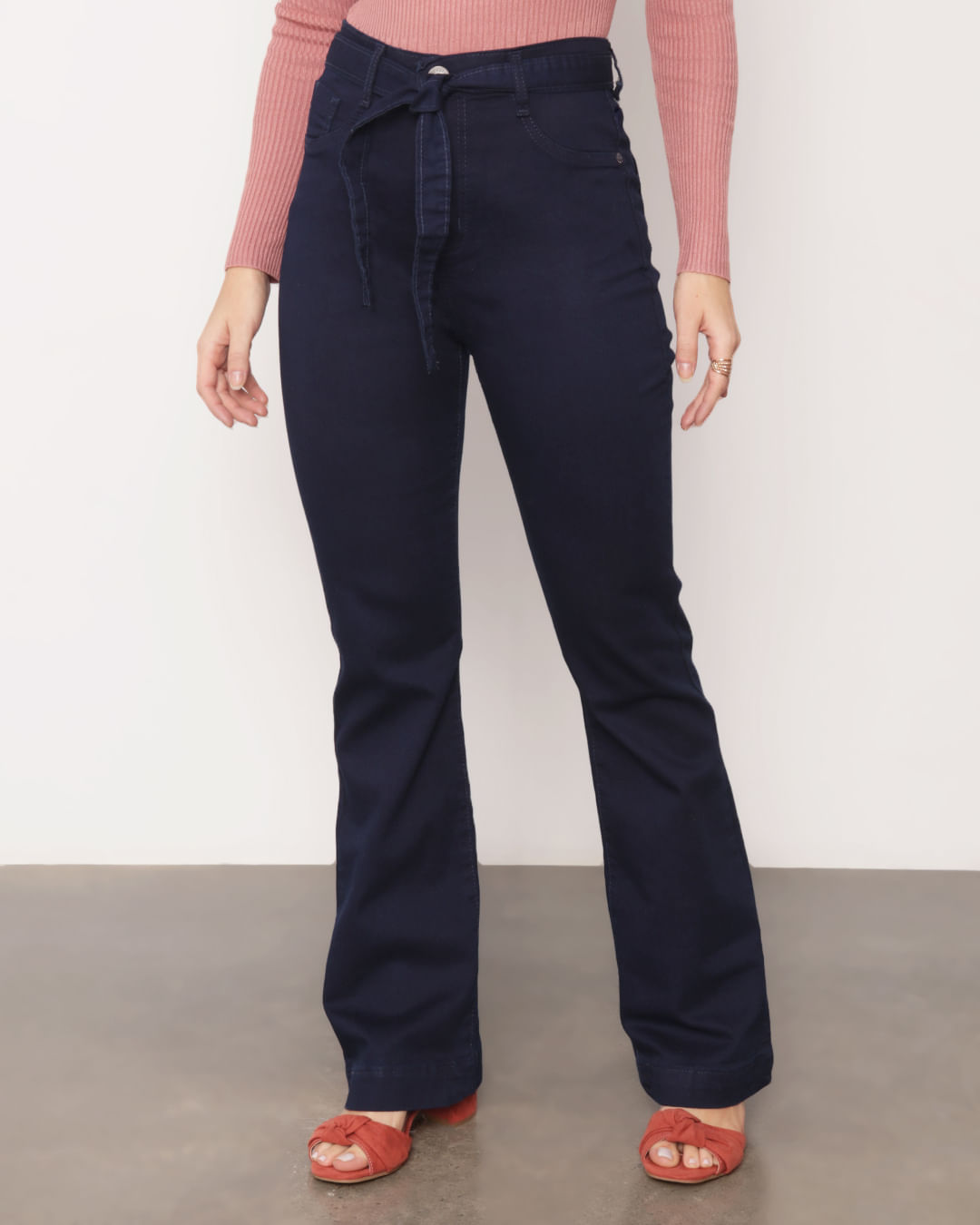 Calca-Jeans-Feminina-Flare-Com-Faixa-Azul