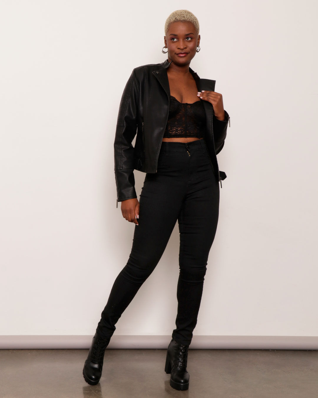 Top-De-Renda-Aa20727---Preto