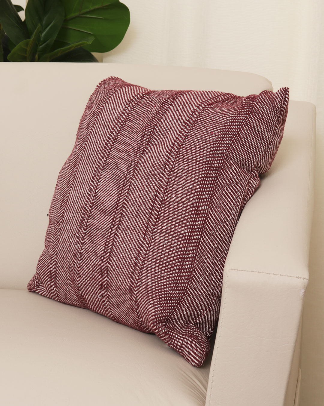 Almofada-Brillance-40x40-Bordo---Vinho