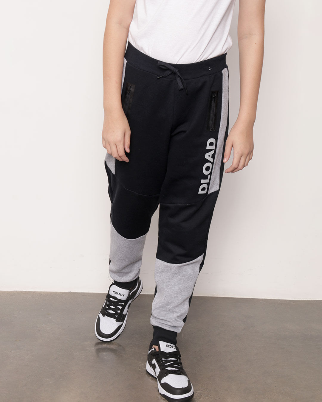 Calca-Moletom-Jogger-Juvenil-Com-Recortes-Preta