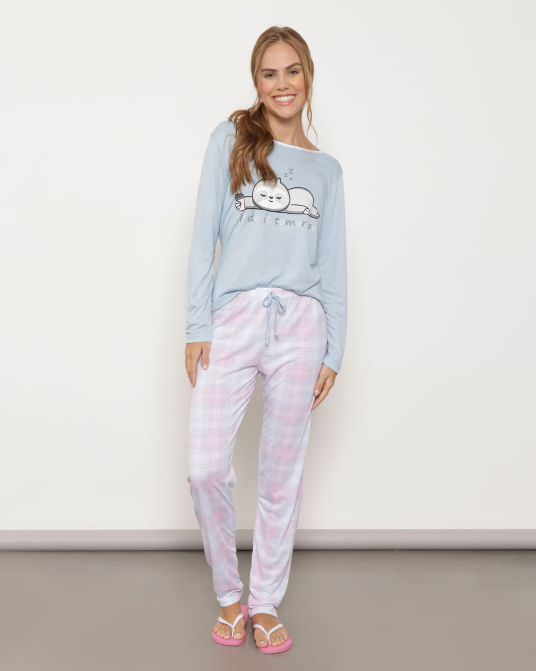 Pijama-Feminina-Manga-Longa-Com-Calca-Xadrez-Azul