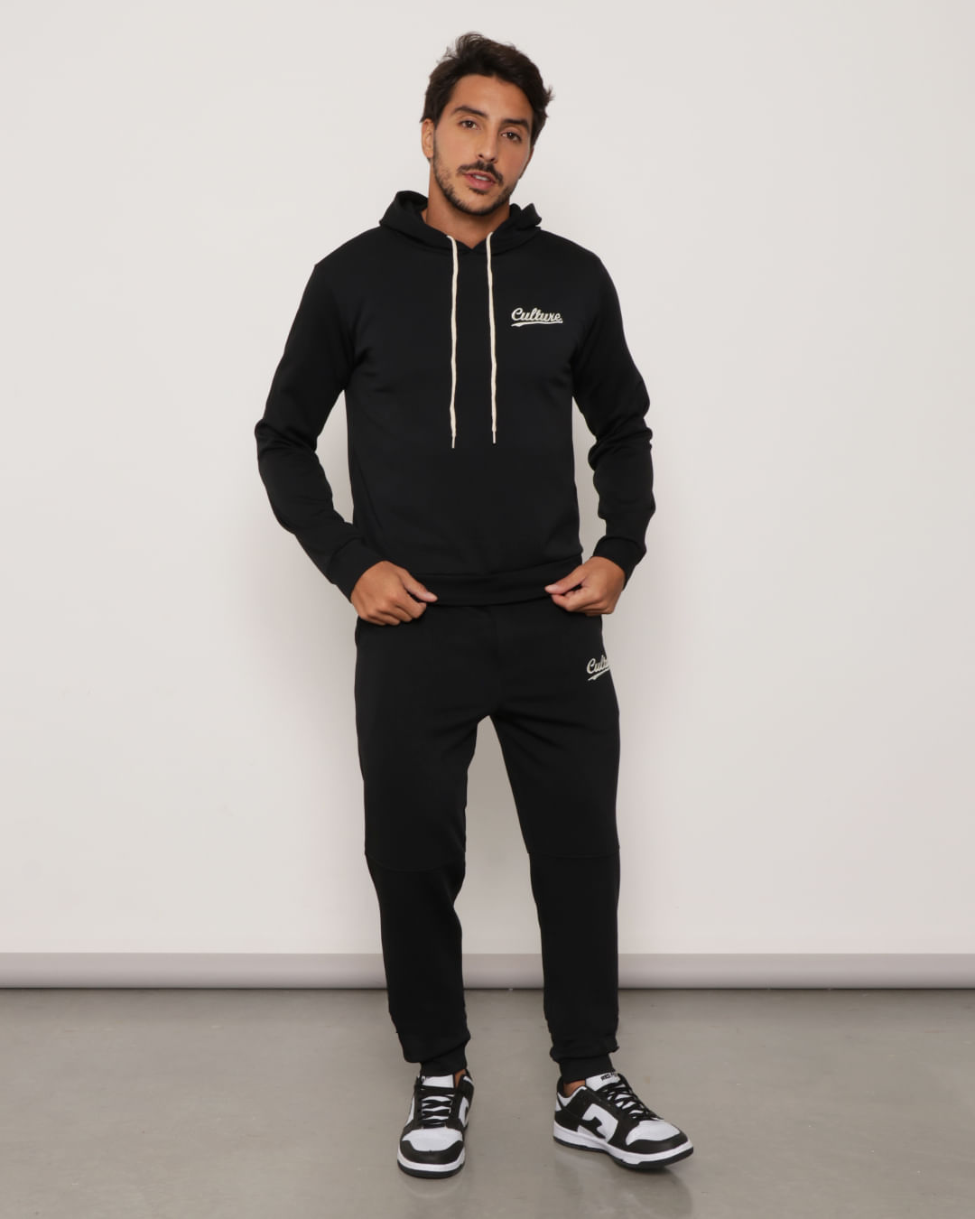 Calca-Bordado-C-Bolso-090048-P-Gg---Preto