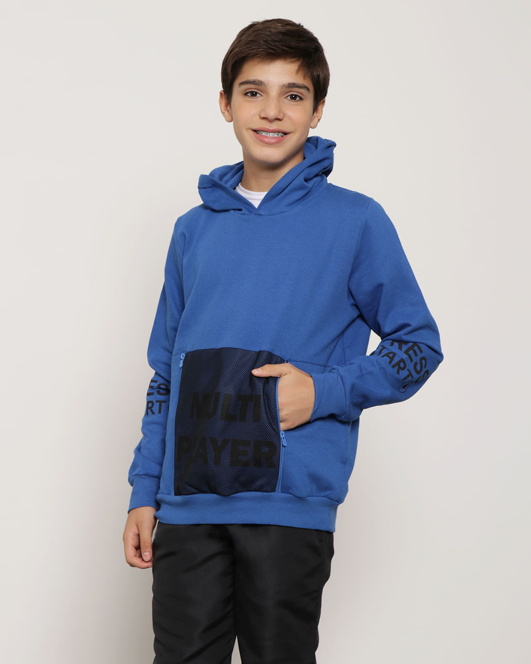 Blusao-Moletom-Juvenil-Com-Capuz-E-Bolso-Telado-Azul